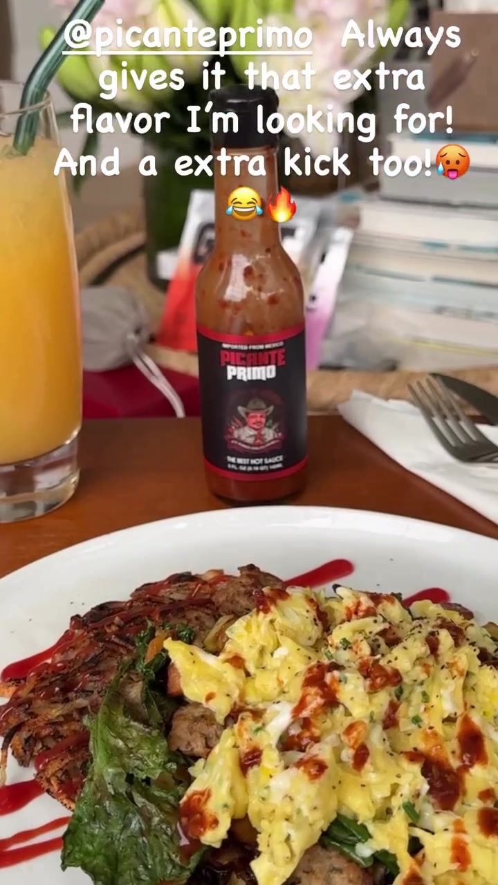 詹姆斯晚餐撒墨西哥辣酱🌶️ 辛辣口感为美食增添别样激情