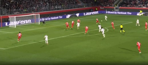 1732838468105025904.gif 1732838468105025904.gif